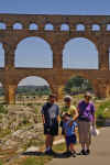 Pont_du_Gard_17.JPG (194314 bytes)