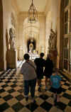 Versailles_15.JPG (142106 bytes)