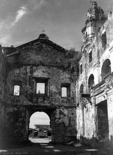 1952-53_Philippines_228.jpg (381679 bytes)