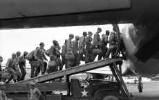 1953_Japan_People_171.jpg (357664 bytes)