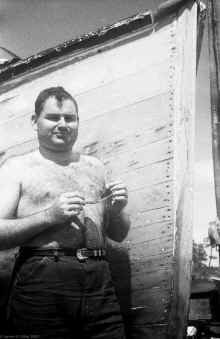 1957_Eglin_AFB_FL_Repairing_Anejo_283.jpg (4694480 bytes)