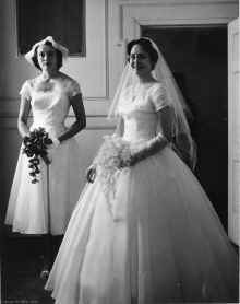 1958-06-30 Ann Spence and Harriet E Ventress.jpg (4352707 bytes)