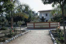 1959-09_JL_Blilie_Family_165_Mission_SanFernando.jpg (2592285 bytes)