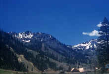 1960-06_JL_Blilie_Family_175_Squaw_Valley.jpg (1283161 bytes)