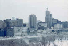 1961-02_JL_Blilie_Family_201.jpg (1316278 bytes)