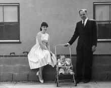 Harriet Charlie and James Louis Blilie Mar-1960.jpg (2044051 bytes)