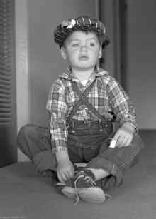 1963-03_Charles_L_James_W_Blilie_962.jpg (5892712 bytes)