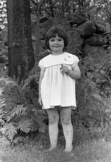 1965-Fall_Julie_E_Blilie_140.jpg (4040845 bytes)