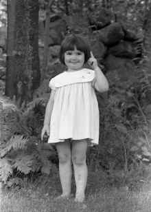 1965-Fall_Julie_E_Blilie_141.jpg (3710467 bytes)