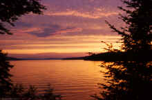 1966-06_JLBlilie_Family_414_Moosehead_Lk_ME.jpg (1594017 bytes)