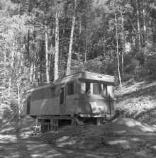 1973_circa_Mitchell_Lake_Trailer_426.jpg (16806572 bytes)