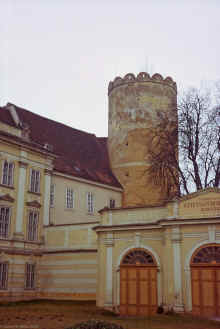 1974-02_JL_Blilie_Family_644_Vienna.jpg (1849965 bytes)