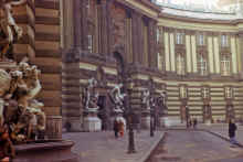 1974-02_JL_Blilie_Family_646_Vienna.jpg (1427504 bytes)