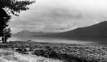 1974_Glacier_National_Park_NP_Trip_961.jpg (3264477 bytes)