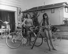 1976_Julie_E_Blilie_Tammy_Hoff_474.jpg (9468686 bytes)