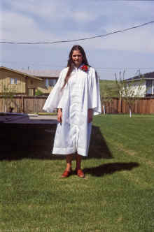 1977-06_JL_Blilie_Family_771_Julie_Confirmation.jpg (1748418 bytes)