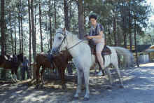 1983-08_JL_Blilie_Family_978_Black_Hills.jpg (1981525 bytes)