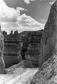 1985_Bryce_Canyon_UT_388.jpg (4924172 bytes)