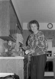 1988-Christmas_Family_Isanti_940.jpg (2856641 bytes)