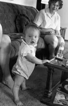 1990-06_Kirsten_Blilie_1st_Birthday_546.jpg (4529356 bytes)