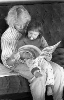 1991-11_Isanti_Family_Group_918.jpg (3835074 bytes)