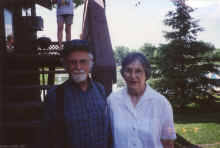 James Louis Blilie Harriet Blilie Aug 2001.jpg (2227987 bytes)