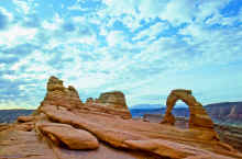 1996-04 Utah Trip 86 Delicate Arch Hike.jpg (474926 bytes)