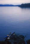1990-06 Kayak Doe Bay.jpg (217498 bytes)
