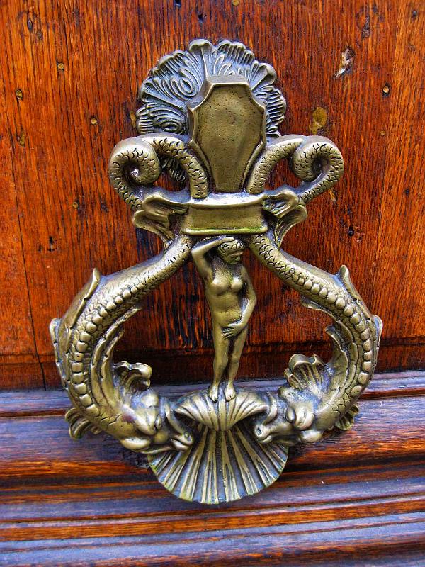 Paris_Knocker_01.JPG