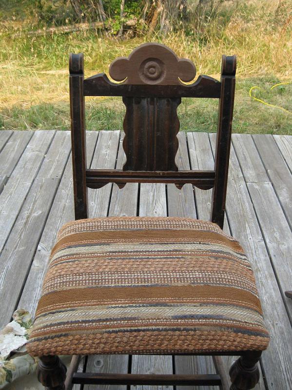 Chair_Refurb_03.jpg