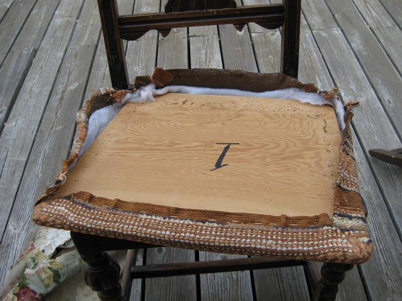 Chair_Refurb_04.jpg