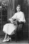 Lorraine Blilie Probably in Confirmation Dress, early 1930s.jpg (123697 bytes)