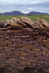 WT 3100 363-19 UK-3 Dry Stone Wall Orkneys.jpg (231868 bytes)